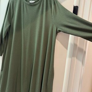 Time and Tru Green Midi Dress